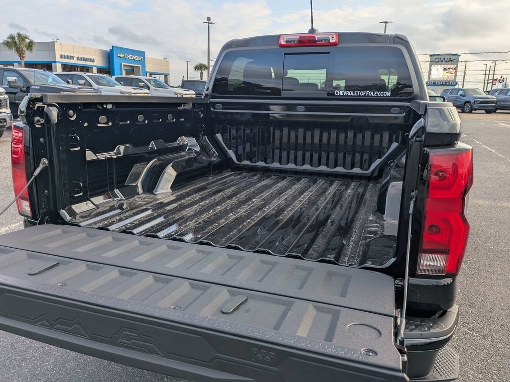New 2026 Black Chevrolet Z71 image 31