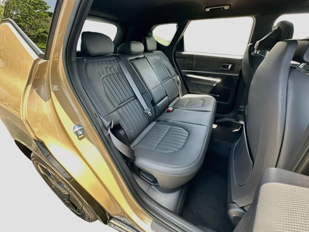 New 2027 Terrain Brown Kia X-Line S image 25