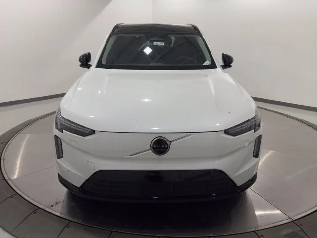 New 2026 Crystal White Volvo Ultra image 8