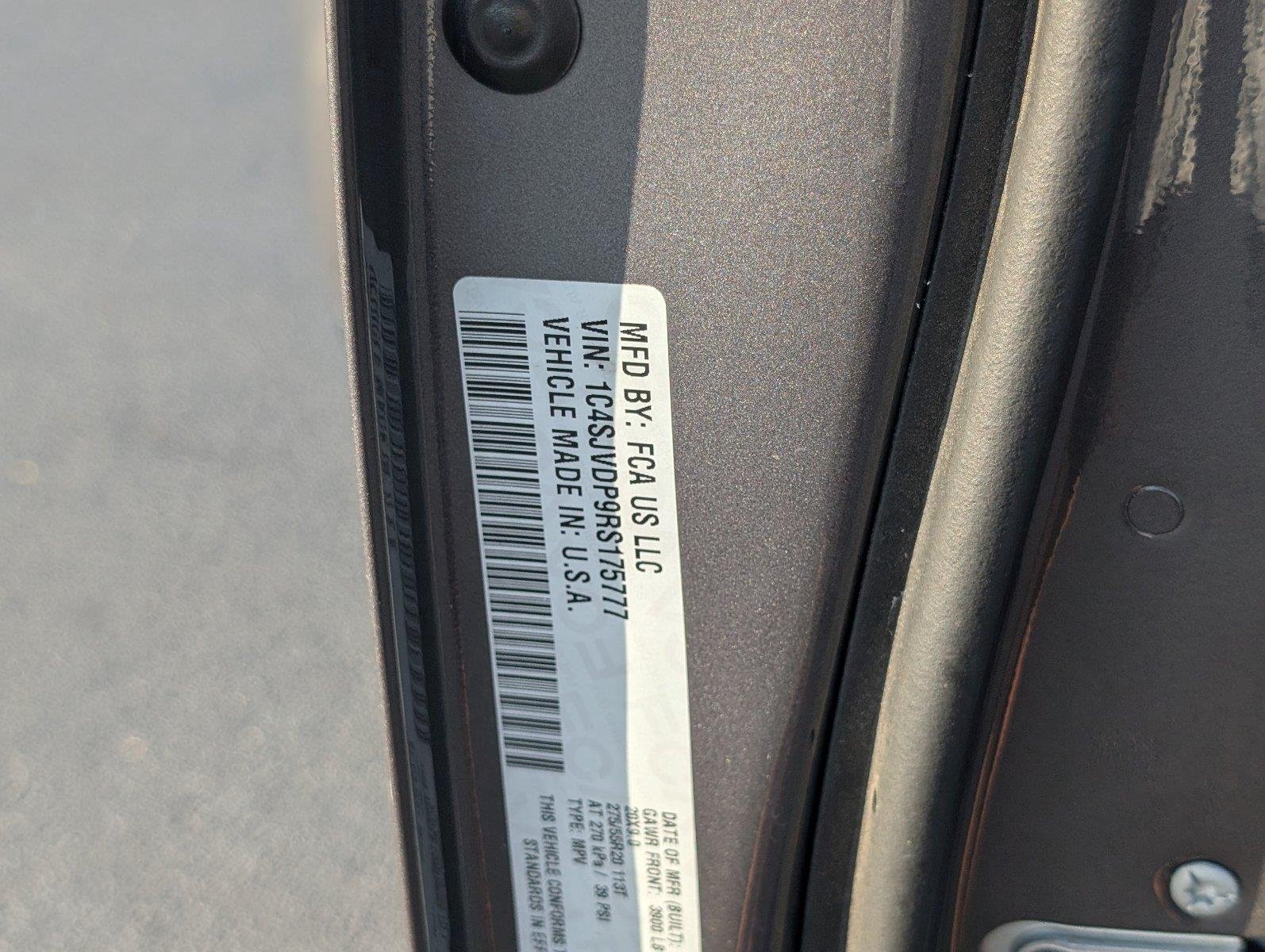 Used 2024 Baltic Gray Metallic Clearcoat Jeep Series III image 15