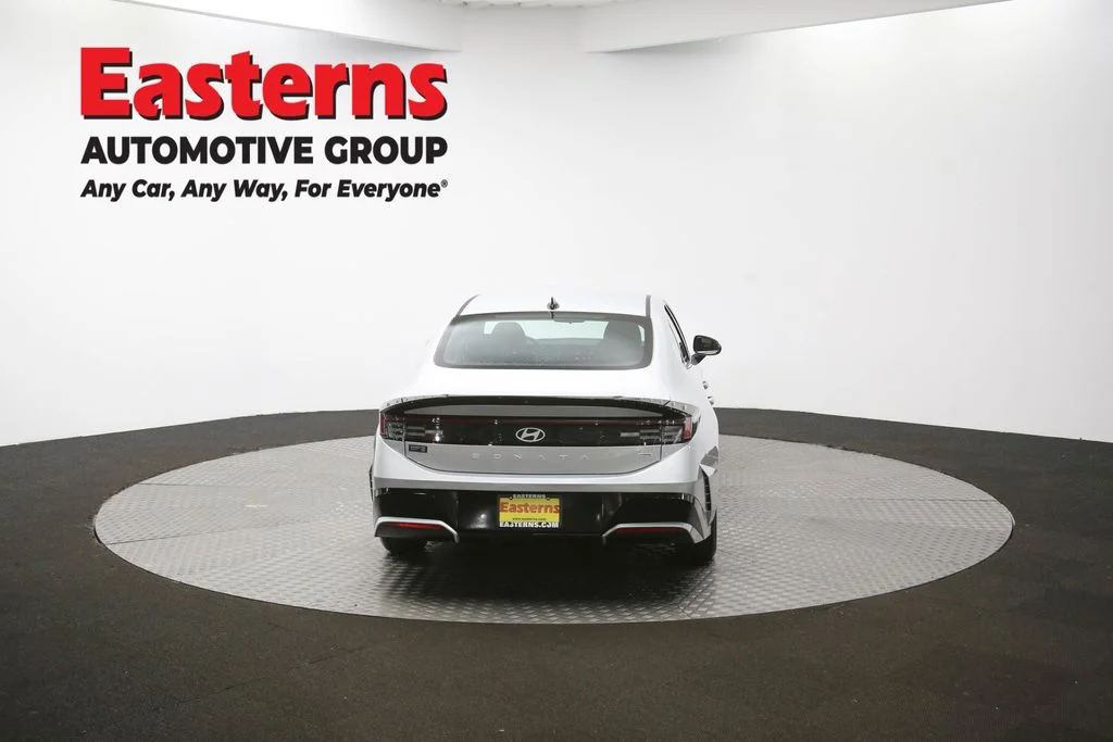 Used 2024 Silver Hyundai SEL image 33