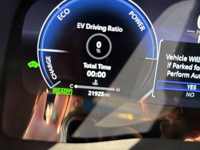 2025 Toyota Camry XSE - Photo 13