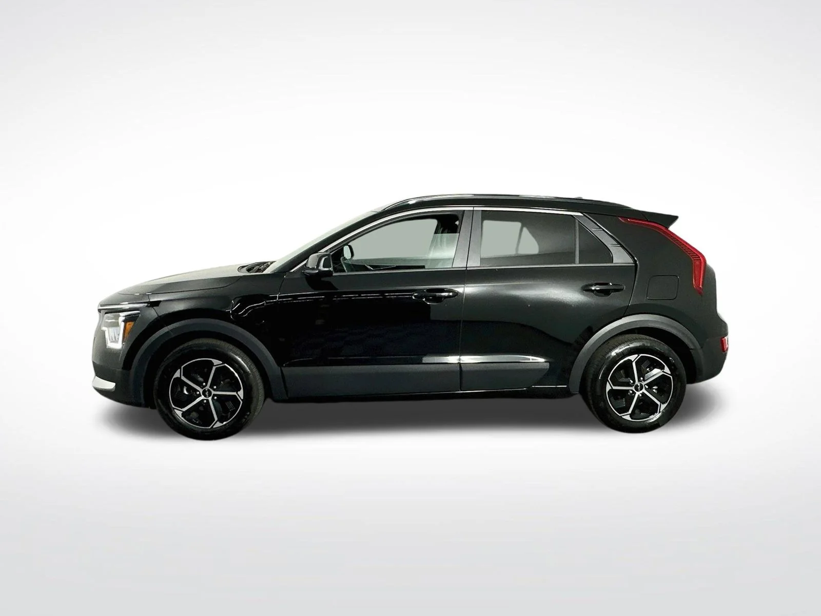 Used 2025 Aurora Black Pearl Kia EX image 5