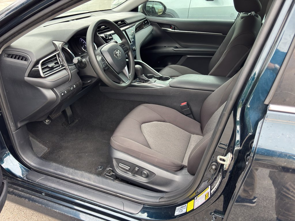 Used 2020 Galactic Aqua Mica Toyota LE image 7