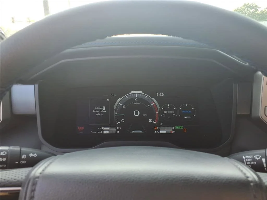 2026 Toyota Tundra Platinum - Photo 11