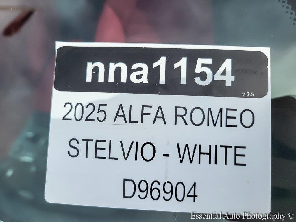 2025 ALFA ROMEO STELVIO - Image 25