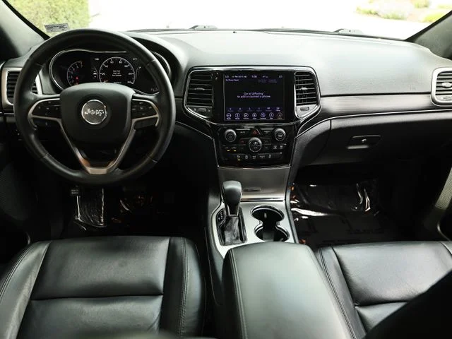 Used 2019 Bright White Clearcoat Jeep Limited image 26