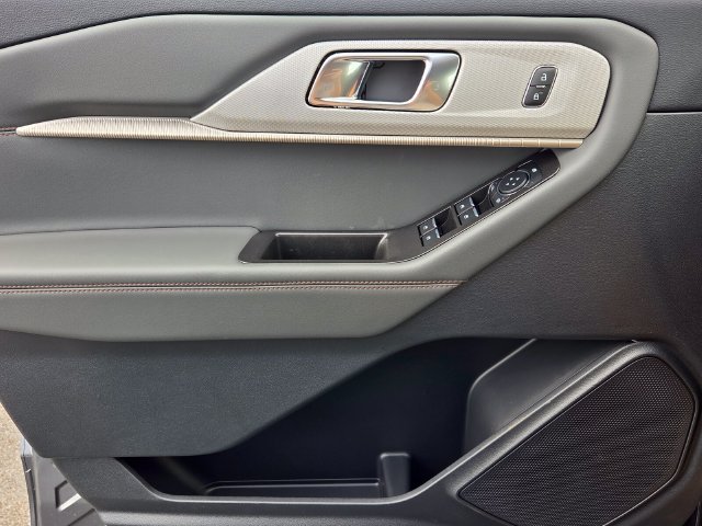 New 2026 Carbonized Gray Metallic Ford Active image 28