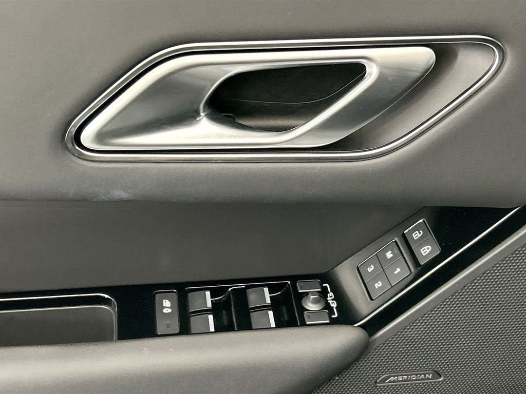 2026 Land Rover Range Rover Velar S - Photo 22