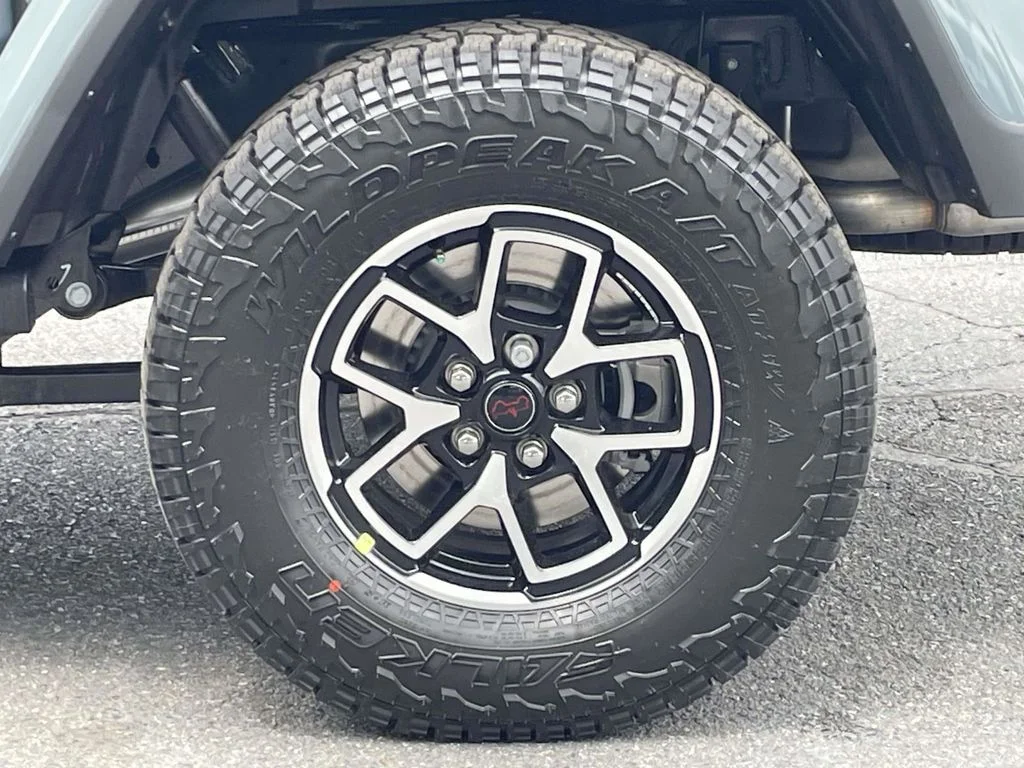 New 2026 Anvil Clear-Coat Exterior Paint Jeep Rubicon X image 12
