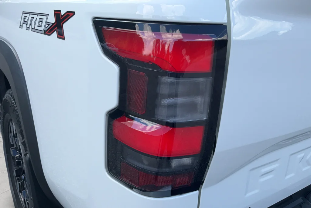 Used 2023 White Nissan PRO-X image 28