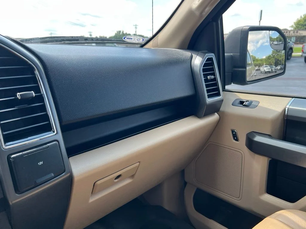 Used 2018 Gold Ford XLT image 19