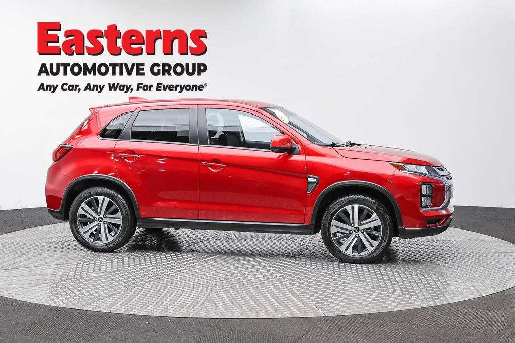 Used 2025 Black Mitsubishi 2.0 ES image 4