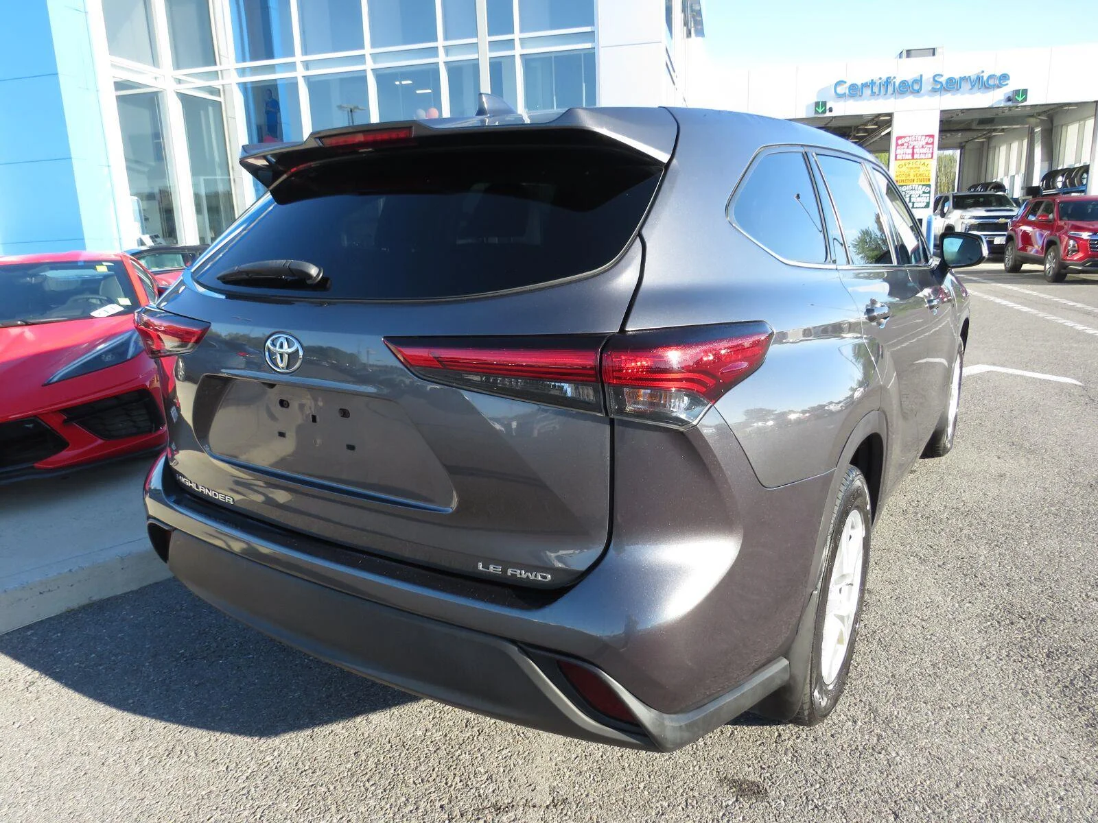 Used 2021 Magnetic Gray Met Toyota L image 8