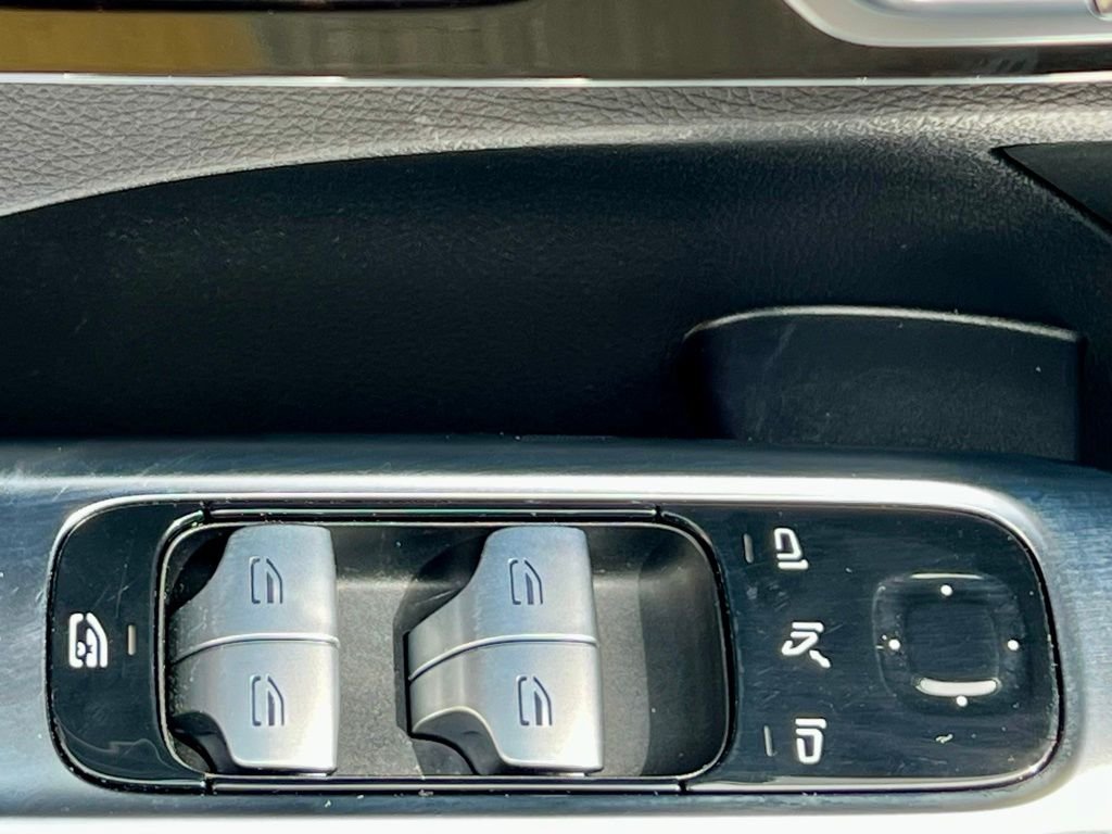 Certified Used 2023  Mercedes-Benz C 300 image 24