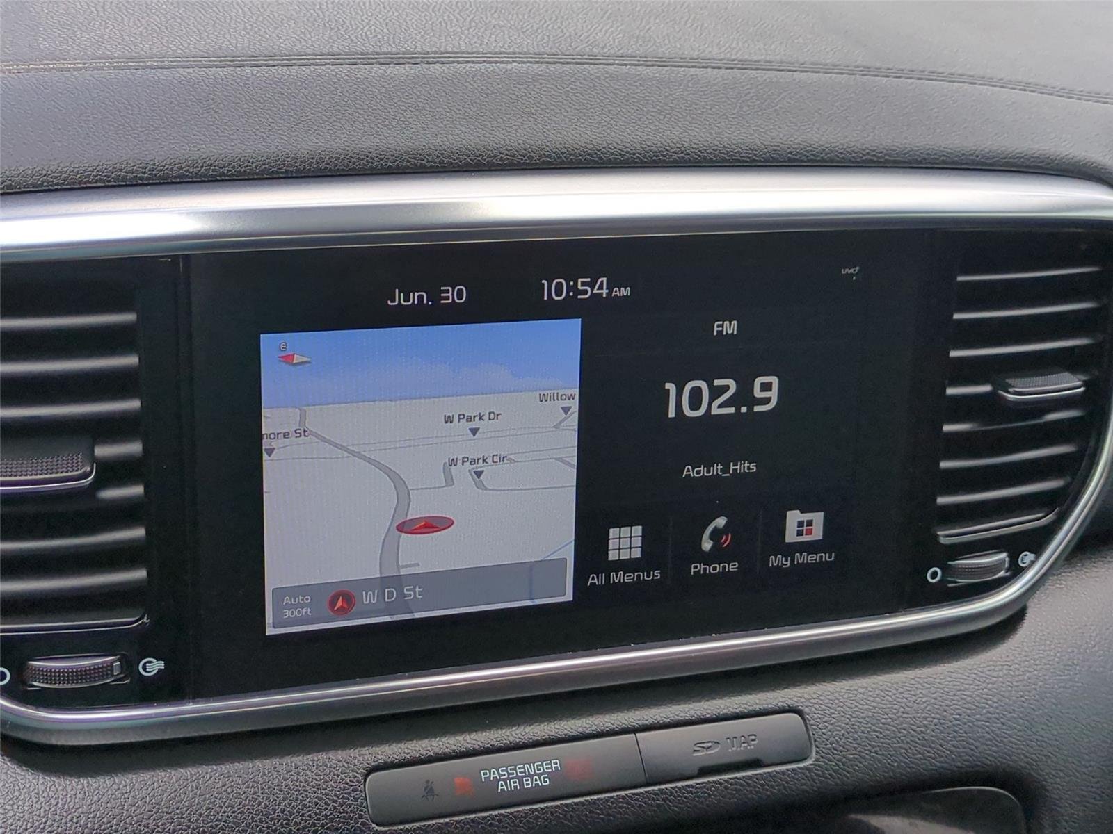 Used 2022 Snow White Pearl Kia EX image 25