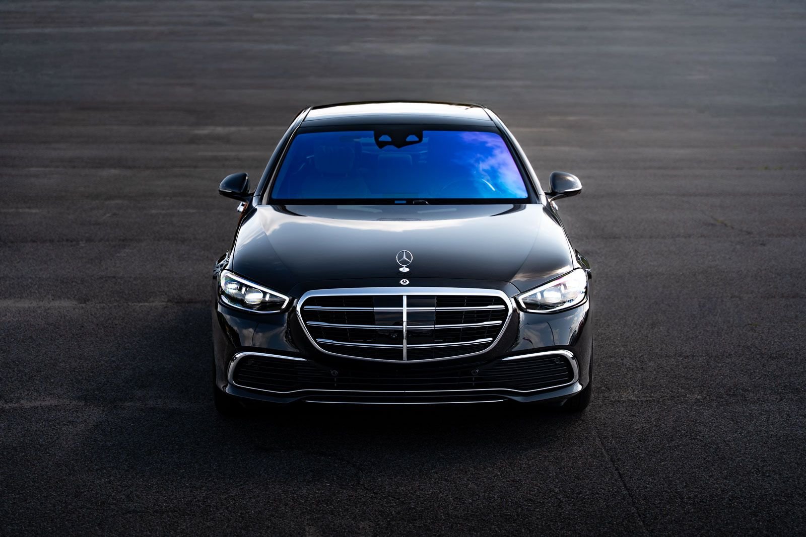 Used 2024  Mercedes-Benz S 580 image 3