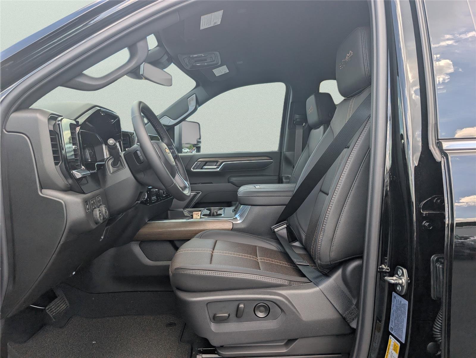 2026 Chevrolet Silverado 2500 HD High Country - Photo 30