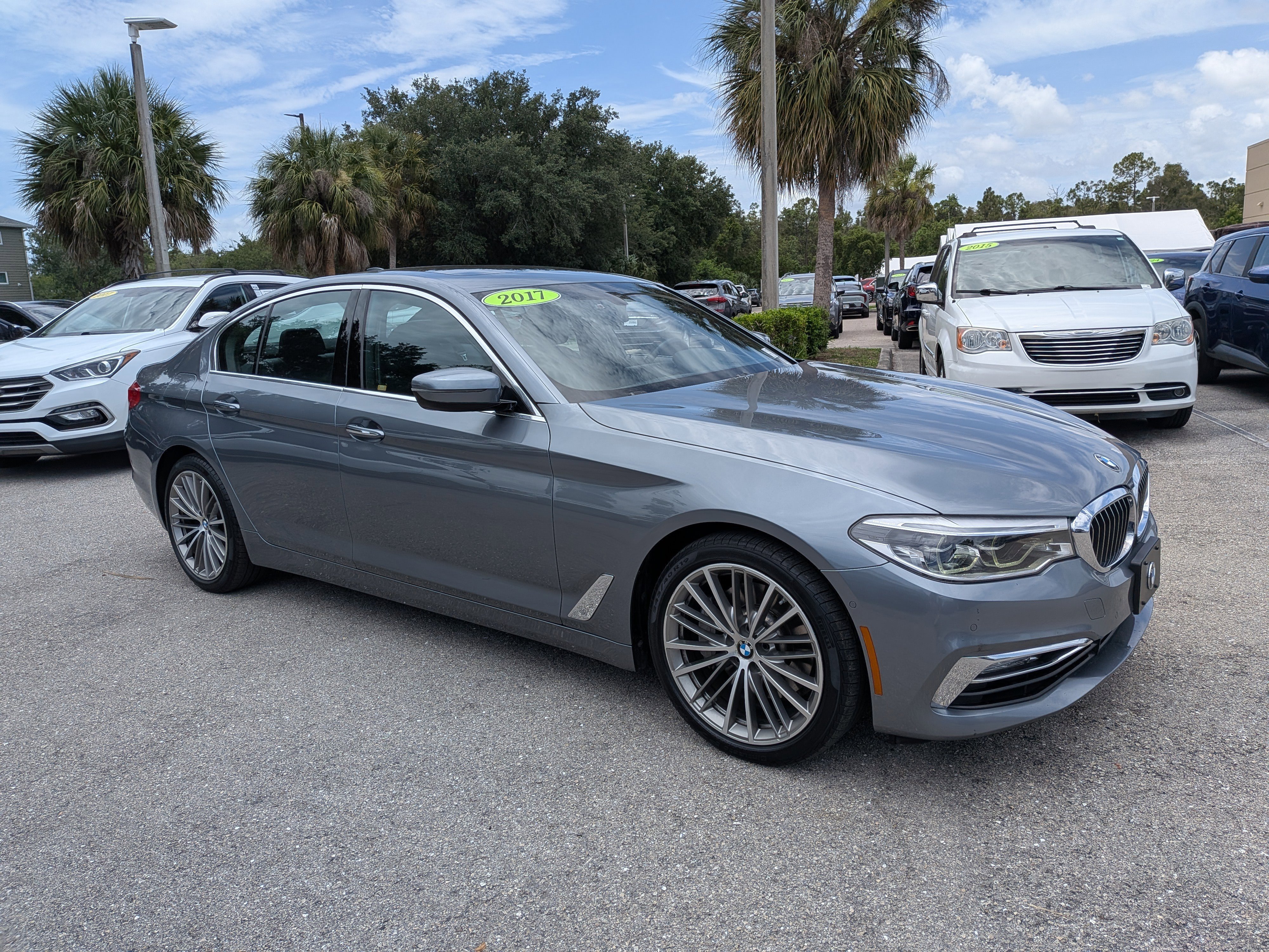 2017 BMW 5 Series 540i xDrive Sedan's photo