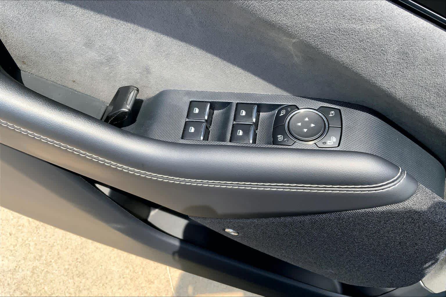 Used 2024 Vapor Blue Metallic Ford GT image 32