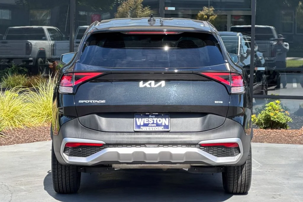 Used 2023 Black Kia LX image 5