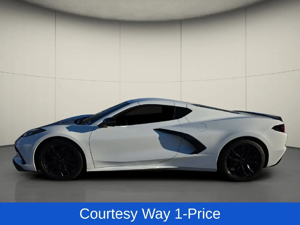 Used 2026 White Chevrolet Stingray image 5
