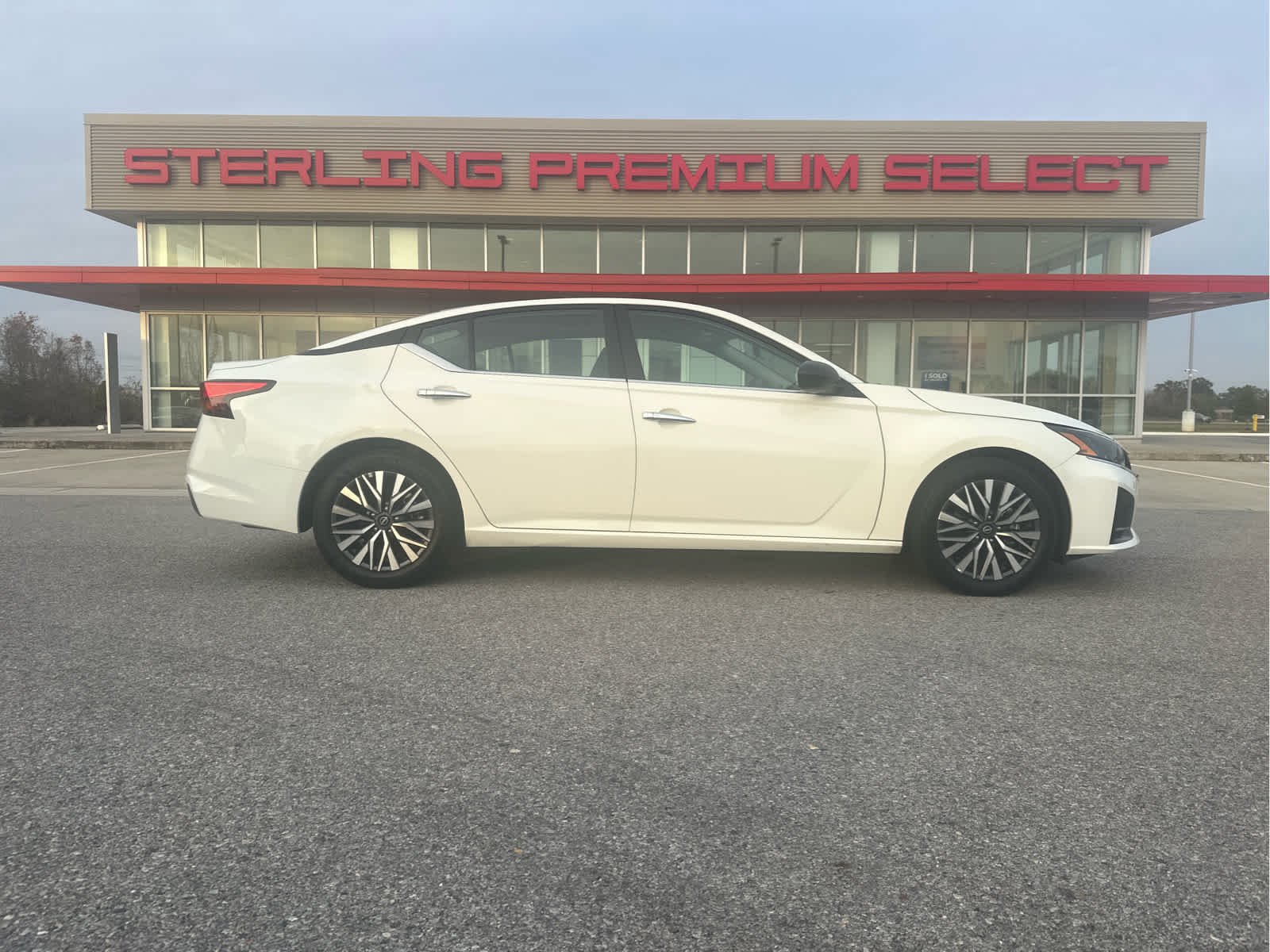 2025 Nissan Altima SV