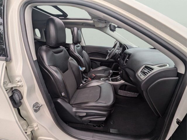 Used 2021 White Jeep Latitude image 36