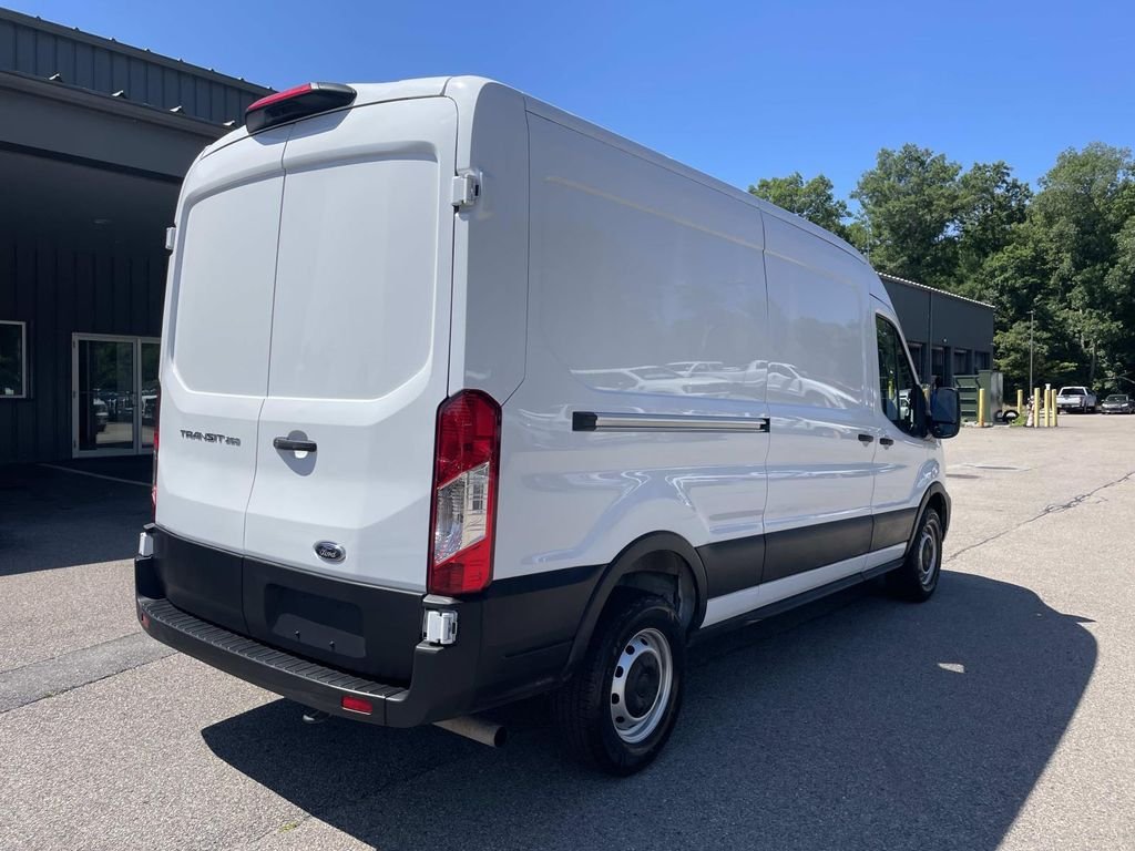 Used 2025 White Ford Base image 7