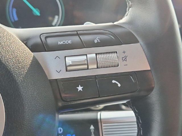 Used 2024 Black Hyundai Limited image 16