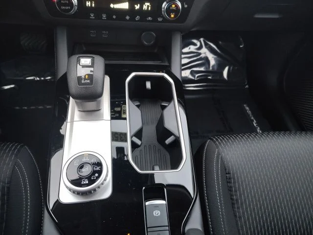 New 2026 Black Mitsubishi ES image 21