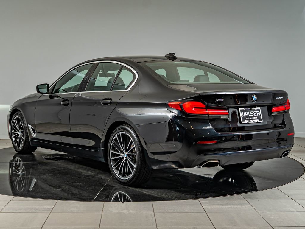 Used 2021 Jet Black BMW 530i xDrive image 7