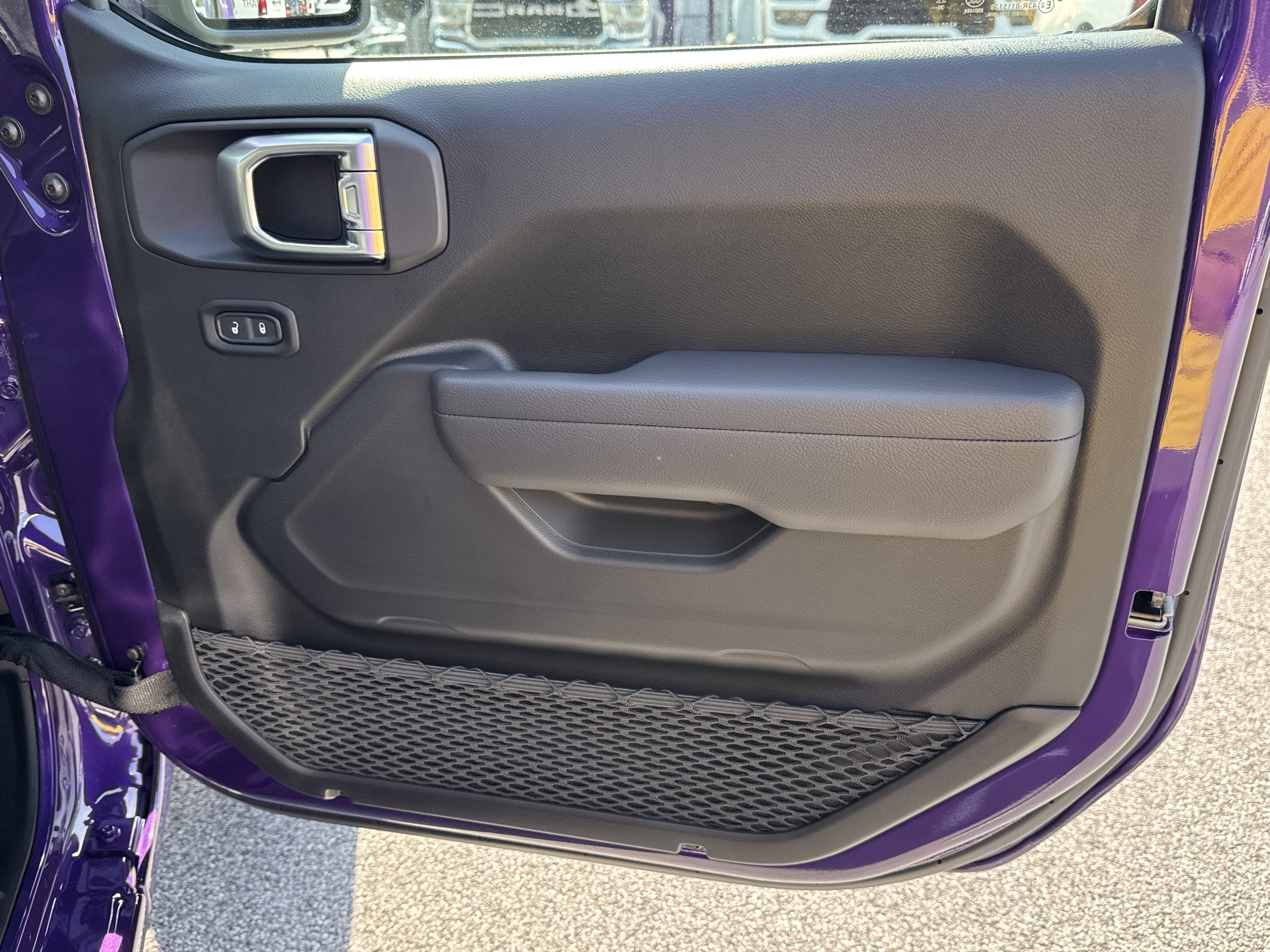 New 2026 Reign Exterior Paint Jeep Sport S image 19