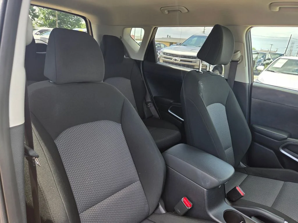 Used 2025 Black Kia LX image 29