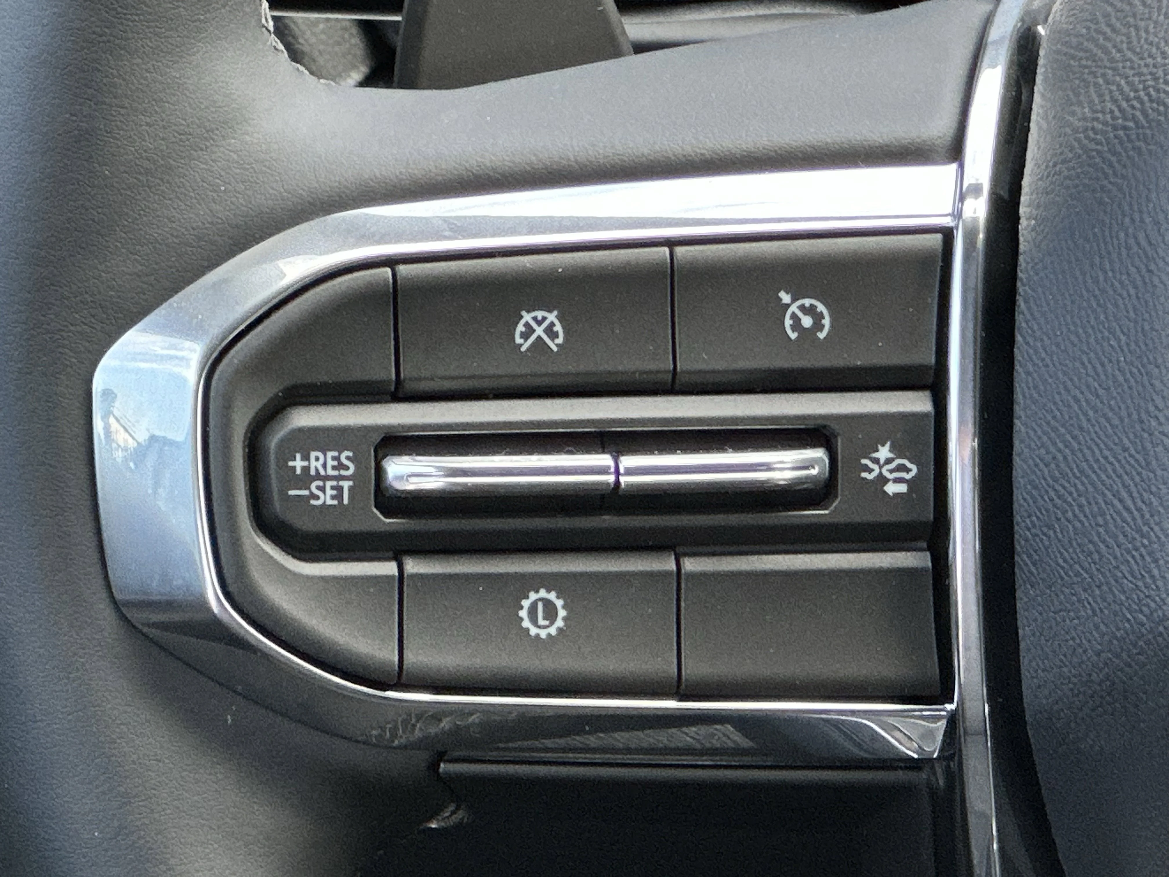 New 2026 Summit White GMC AWD Elevation image 12
