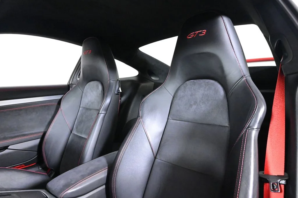 Used 2018 Guards Red Porsche GT3 image 5