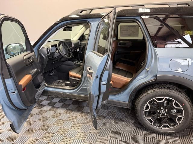 New 2026 Azure Gray Metallic Tri-Coat Ford Outer Banks® image 13