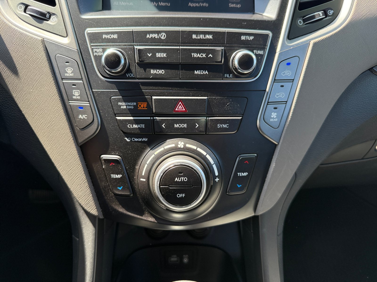 Used 2017 Circuit Silver Hyundai SE image 13
