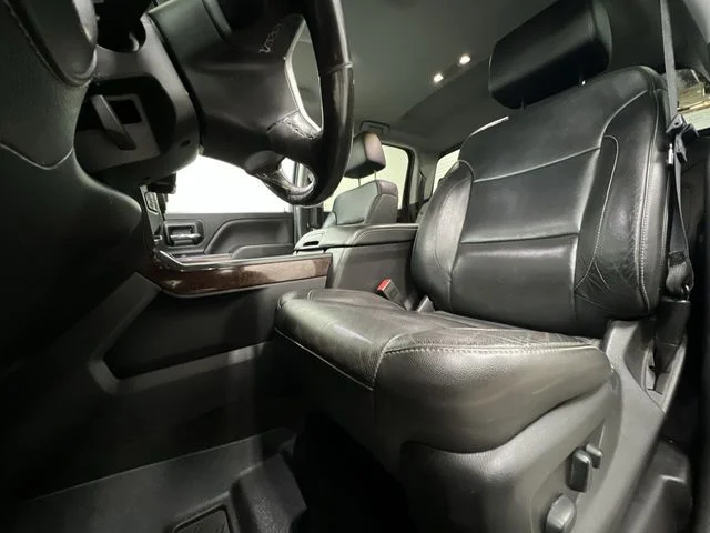 Used 2018 Black GMC SLT image 18