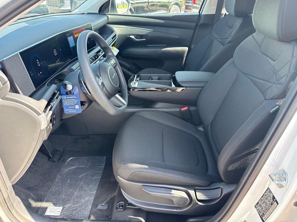 New 2026 Creamy White Pearl Hyundai Blue SE image 6