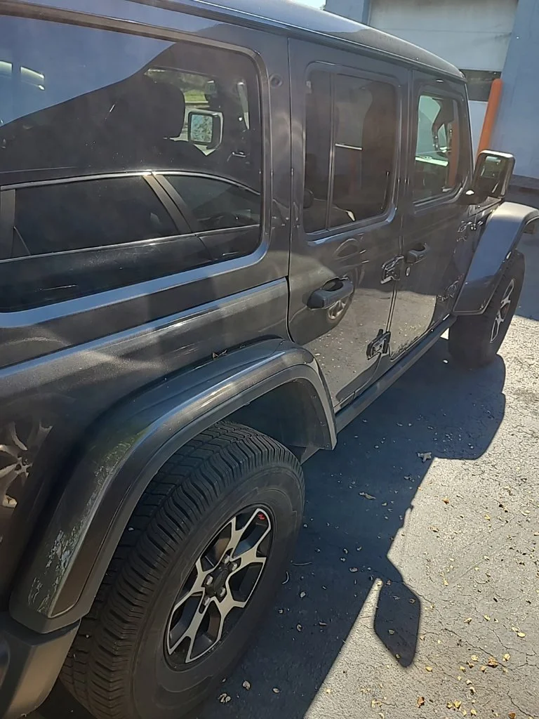 Used 2020 Gray Jeep Unlimited Rubicon image 3