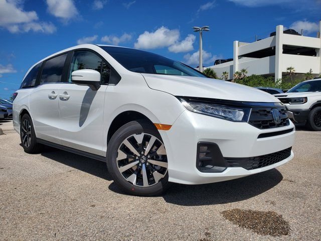 New 2026 Platinum White Pearl Honda EX-L image 3