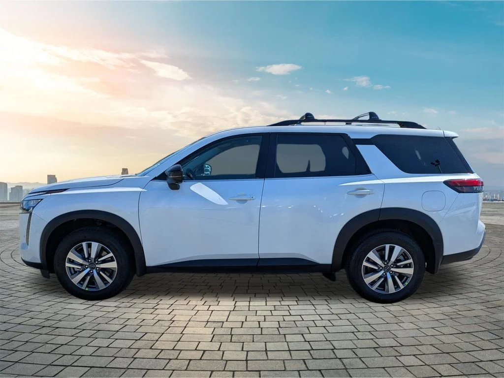 New 2026 Everest White Pearl TriCoat Nissan SL image 7