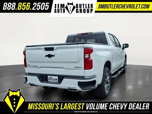 New 2026 Summit White Chevrolet RST image 21