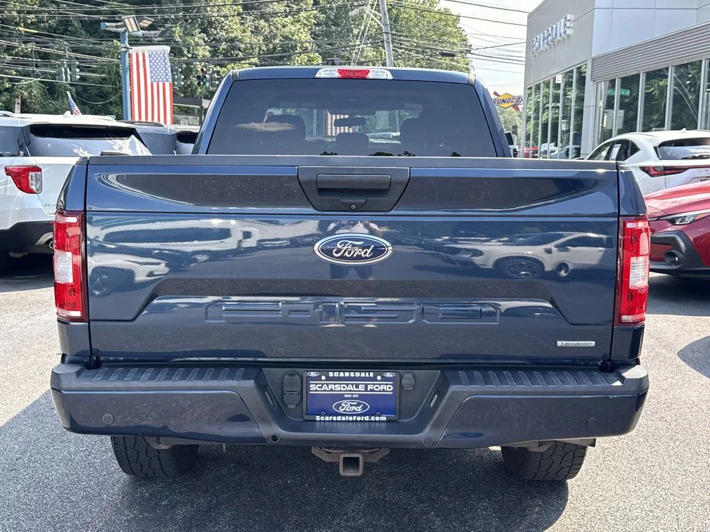 Used 2018 Blue Ford XL image 4