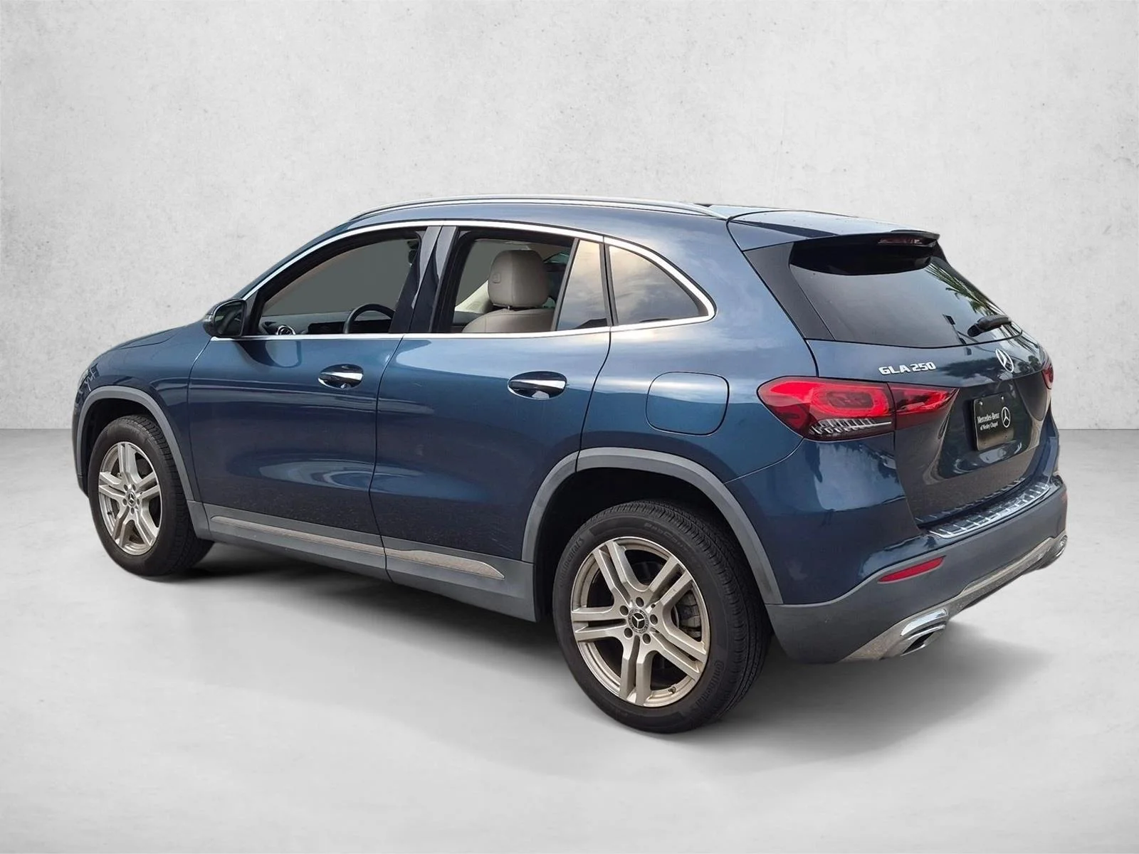 Used 2023 Denim Blue Metallic Mercedes-Benz GLA 250 image 7
