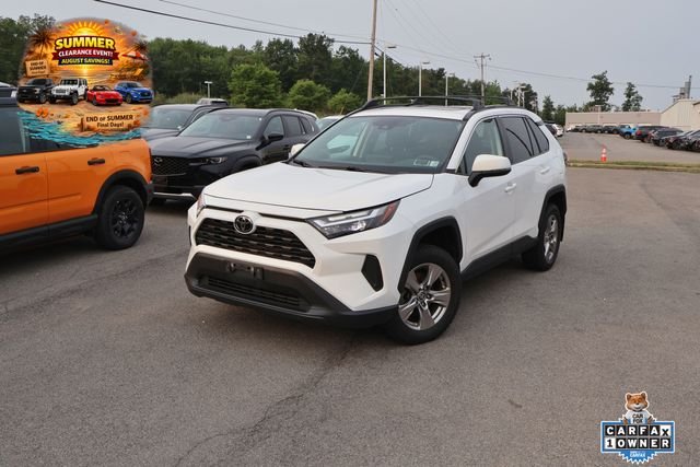 2022 Toyota RAV4 XLE AWD photo