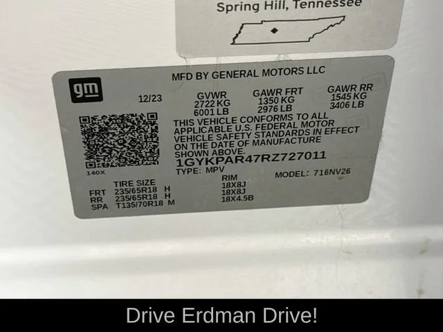 Certified Used 2024 Crystal White Tricoat Cadillac Luxury image 32