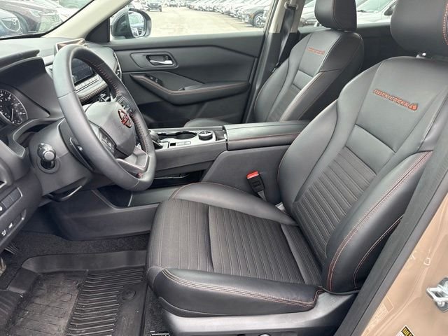 Used 2025 Beige/tan Nissan Rock Creek image 24
