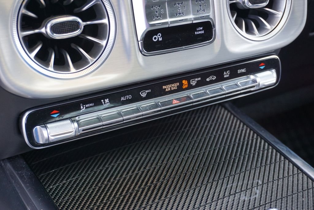Used 2026 MANUFAKTUR Moonlight White Magno Mercedes-Benz G 63 AMG® image 21